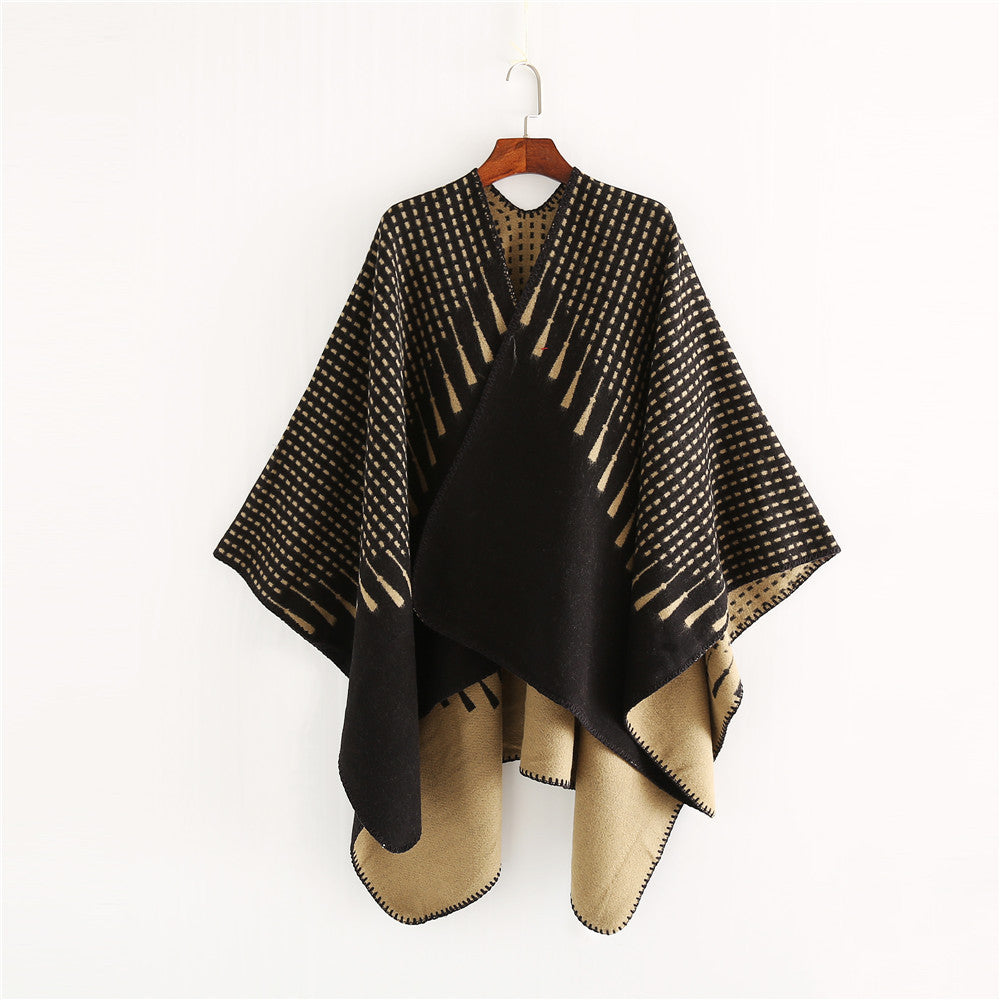 Damen Doppelter Wollmix-Umhang mit reversiblem Jacquard und kastiger Ruana-Silhouette Drune