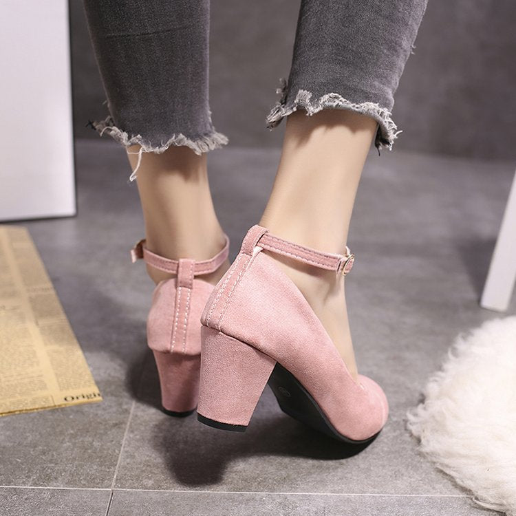 Damen nan Samtige Komfort-Pumps mit gepolstertem Fußbett und verstellbarem Knöchelriemen Drune