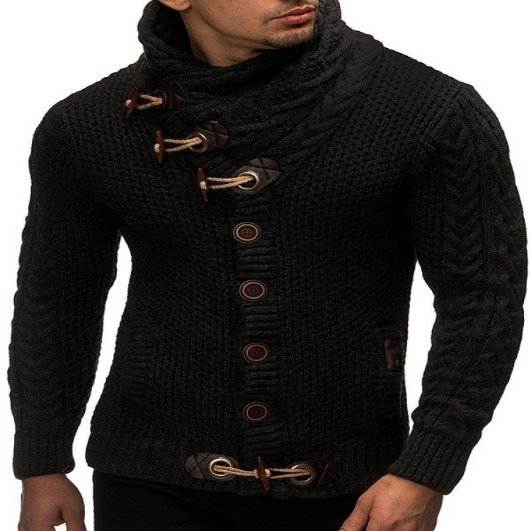 Herren nan Strickcardigan mit hohem Schalkragen, Zopfmuster und Knebelverschlüssen Drune
