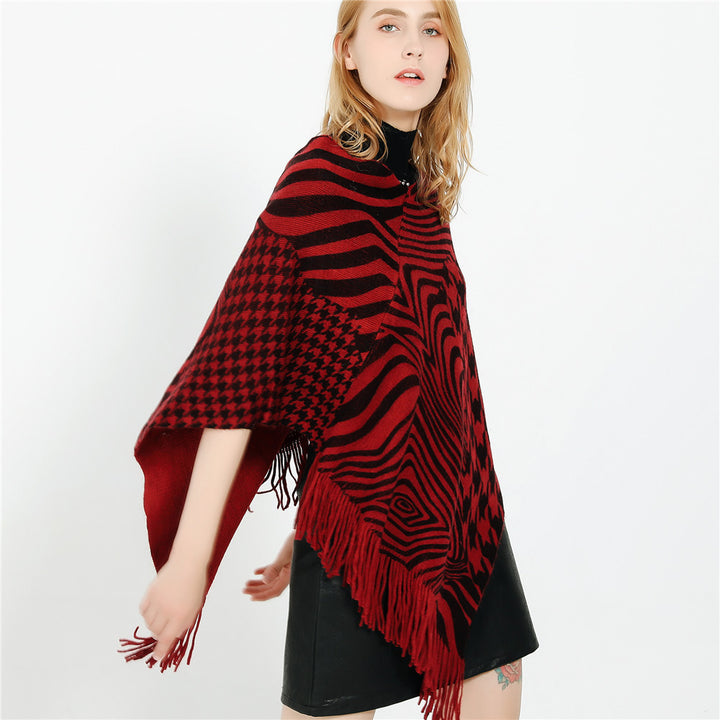 Damen Fransen-Poncho im Oversize mit grafischem Jacquard und asymmetrischem Zipfelsaum Drune