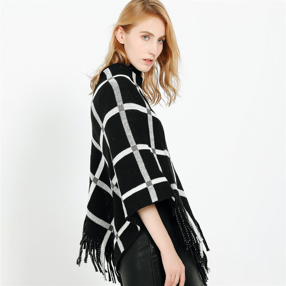 Damen Grobstrick-Poncho mit Karomuster und Fransensaum Drune