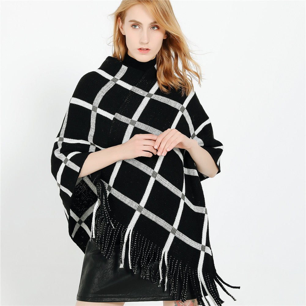 Damen Grobstrick-Poncho mit Karomuster und Fransensaum Drune