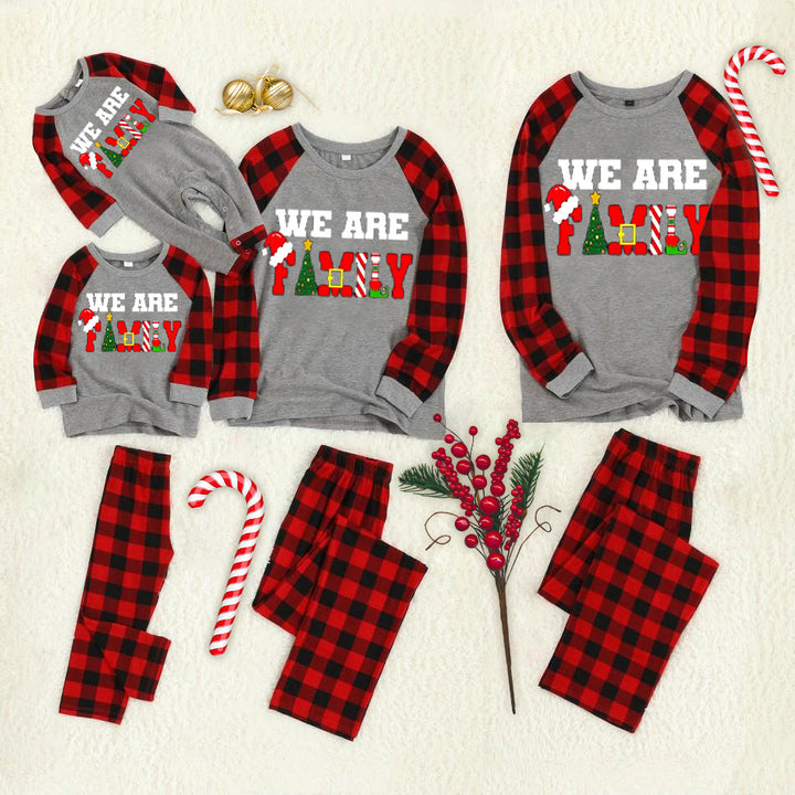 Drune | Weihnachts-Kartoon-Katzenmuster "Meowy Christmas" Buchstabenprint Kontrastoberteil und Karopants Familienpassende Pyjama-Set mit Hundebandana
