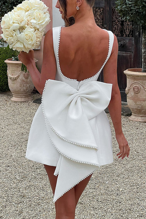 Drune | Stylisches mit Perlen Verziertes Großes Schleifen Slim-Fit Mini-Kleid