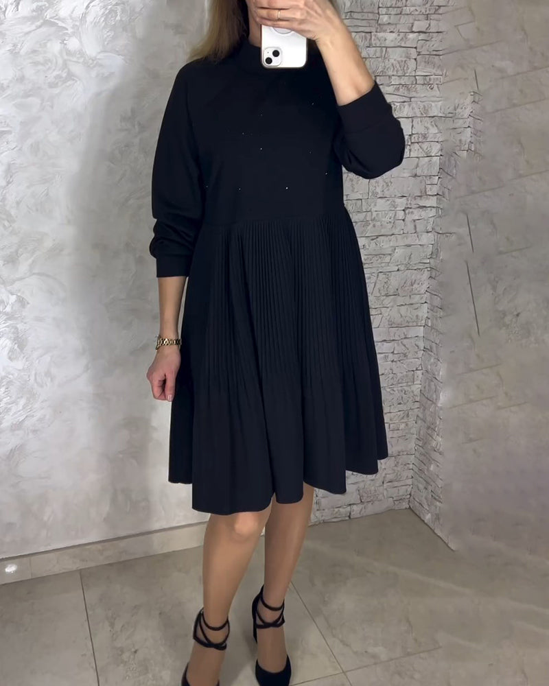 Drune | Einfarbiges Plissiertes Kleid mit Hohem Kragen