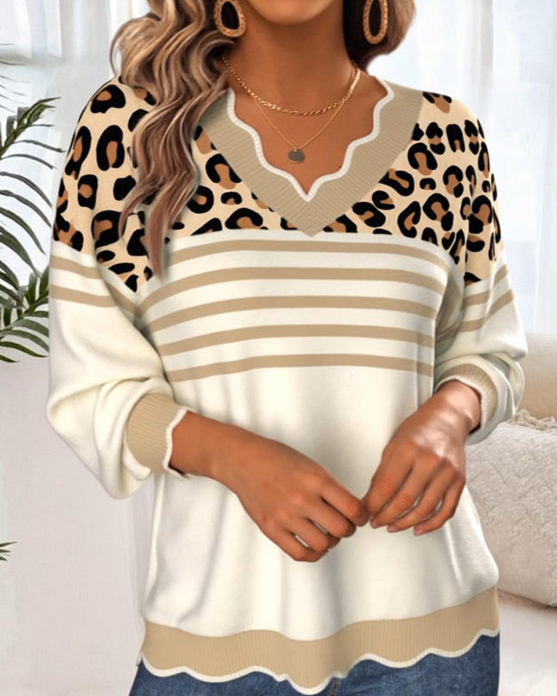 Drune | V-Ausschnitt Leopardenprint Kontrast