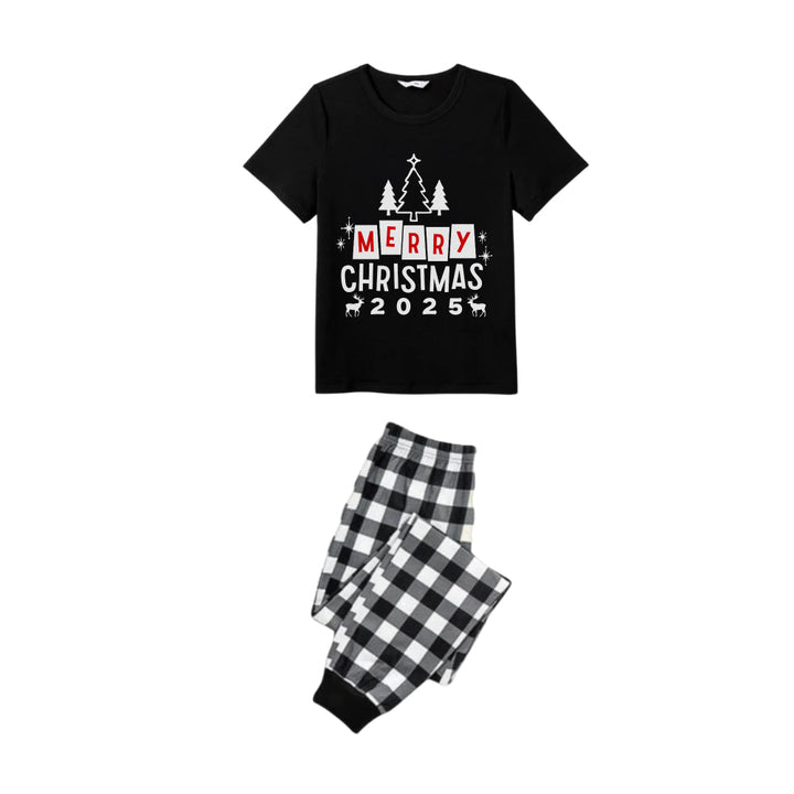 Drune | Schwarz-Weiß karierte kurzärmelige Weihnachtsfamilien-Pyjama-Set mit "Frohe Weihnachten 2025" und Weihnachtsbaum-Druck