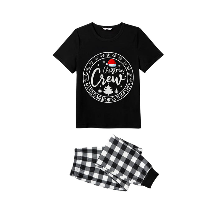 Drune | Schwarz-weiß kariertes Kurzarm-Weihnachtsfamilien-Pyjama-Set mit Weihnachtsmannmütze und "Christmas Crew Making Memories Together"-Druck