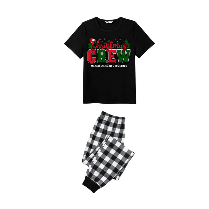 Drune | Schwarz- und Weißkariertes Kurzarm-Weihnachtsfamilien-Pyjama-Set mit buntem "Christmas Crew Making Memories Together"-Druck