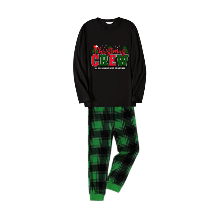 Drune | Weihnachtsfamilien passende Schlafanzüge - Schwarzes Oberteil und grüne karierte Hose Pjs Set mit "Christmas Crew Making Memories Together" Slogan Druck