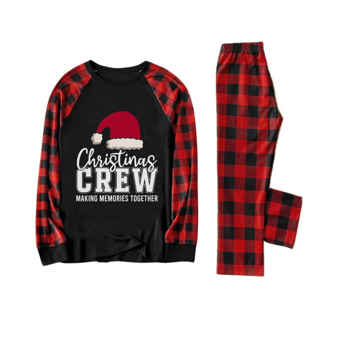 Drune | Rote und schwarze karierte Weihnachts-Pyjama-Set mit dem Aufdruck "Christmas Crew Making Memories Together 2025"