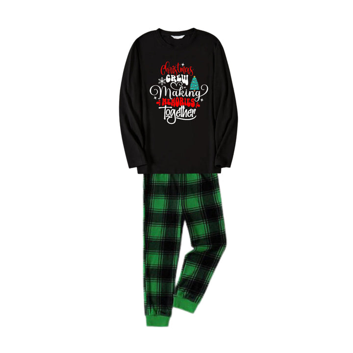 Drune | Weihnachtsfamilien-Pyjamas im Partnerlook - Schwarzes Oberteil und grüne karierte Hose Pjs Set mit "Christmas Crew Making Memories Together" künstlerischem Schriftzug