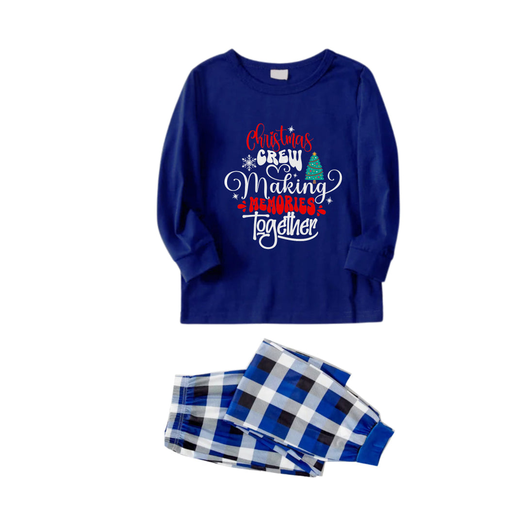 Drune | Weihnachtsfamilien-Partnerlook-Pyjamas - Navy & Weiß Karierter Pjs Satz mit "Christmas Crew Making Memories Together" Künstlerischer Schriftzug Druck