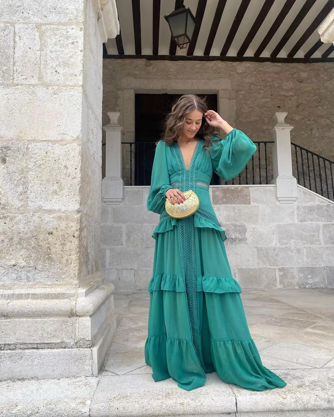 Drune | Gestufter Langarm-Maxikleid