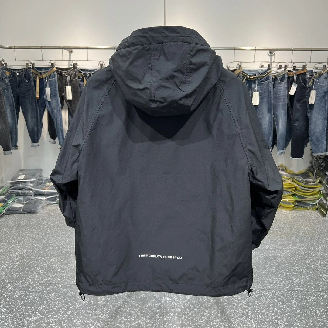 Drune | Leichtgewicht Windjacke mit Halbem Reißverschluss und Tasche