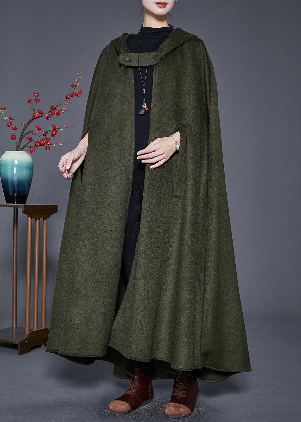 Drune | Grüner Lockere Wolle Trenchcoats Mit Kapuze Umhang Ärmel