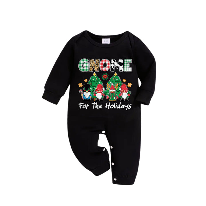 Drune | Weihnachtsfamilienpassende Pyjamas - Schwarzes Oberteil und grüne Karohosen-Pyjama-Set mit "Gnome For The Holidays" Druck