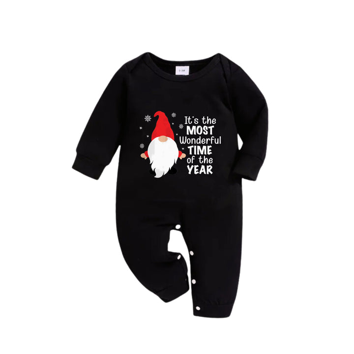Drune | Weihnachtsfamilien-Pyjamas passend - Schwarzes Oberteil und grüne karierte Hose PJ-Set mit niedlichem Wichtel- und Weihnachts-Slogan-Print