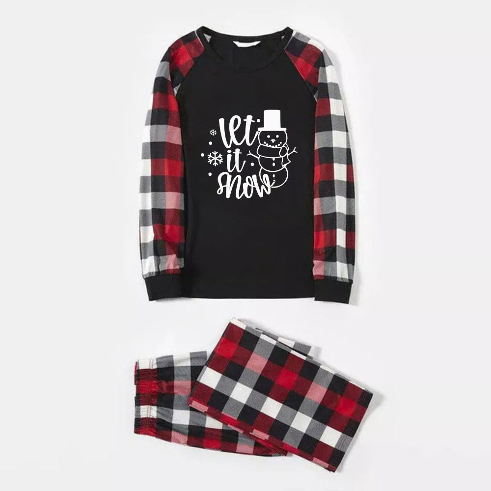 Drune | Weihnachtsfamilie passende Schlafanzüge - Rote und graue Karos Pjs Set mit "Let It Snow" schwarz-weißer Textdruck