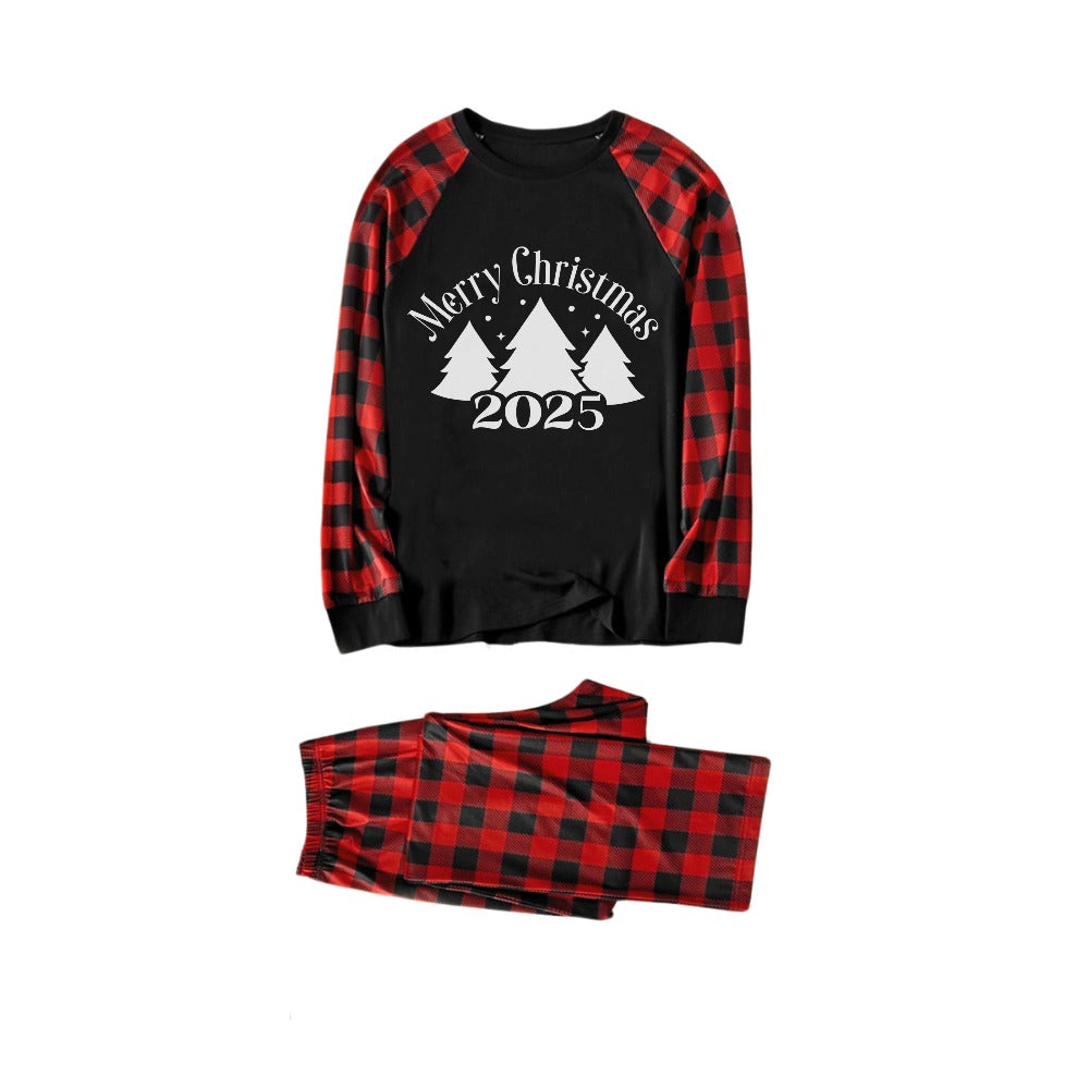Drune | Rote und schwarze karierte Weihnachts-Pyjama-Set mit Weihnachtsbaum- und Slogan-Designs