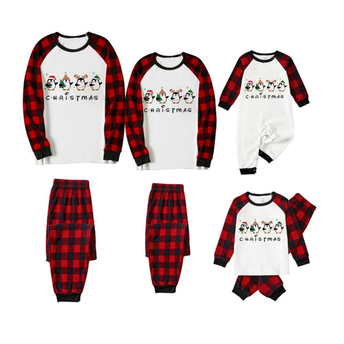 Drune | Rote und schwarze Karierte Weihnachts-Pyjama-Set mit Weihnachts-Pinguin Cartoon-Druck