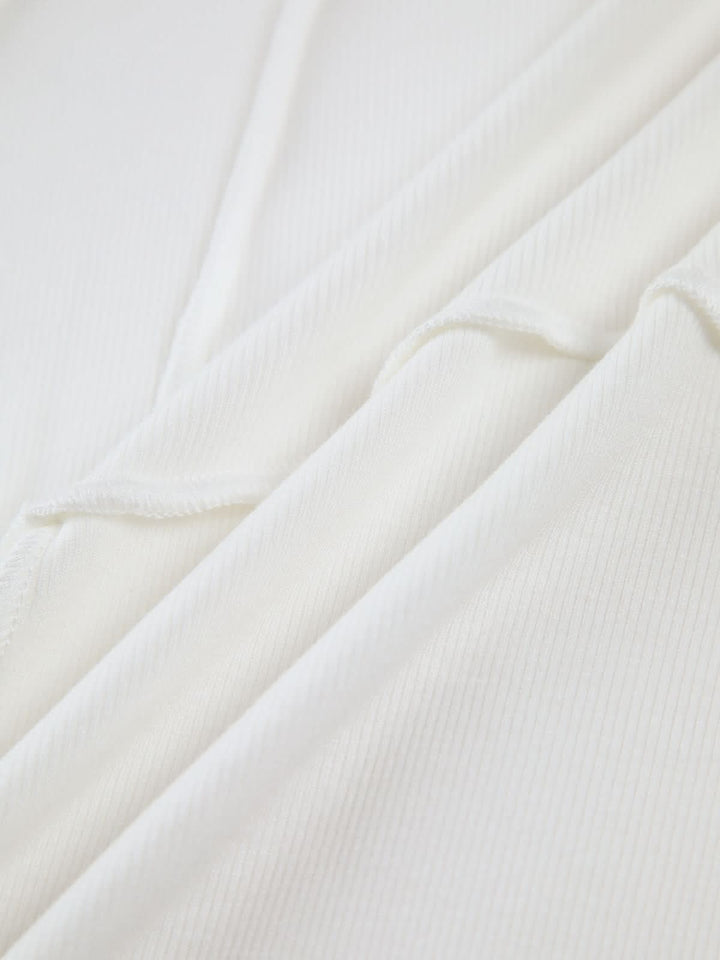 Drune | Stilvolles Ripp-Shirt mit Nahtakzenten