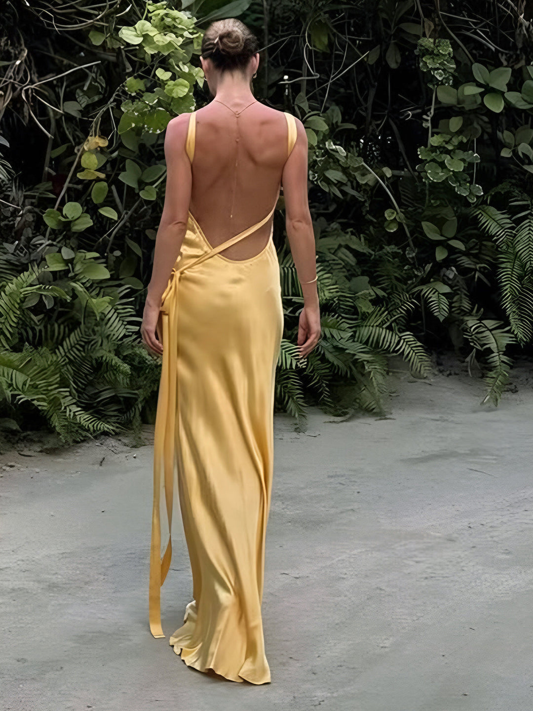 Drune | Asymmetrisches Satin Kleid mit Einem Schulterdesign