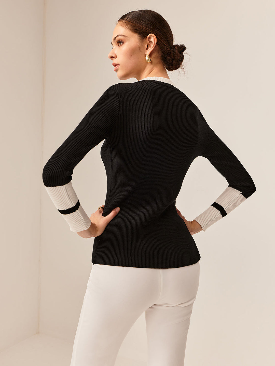 Drune | Rippstrickbluse Kontrastelemente Modern und Elegant