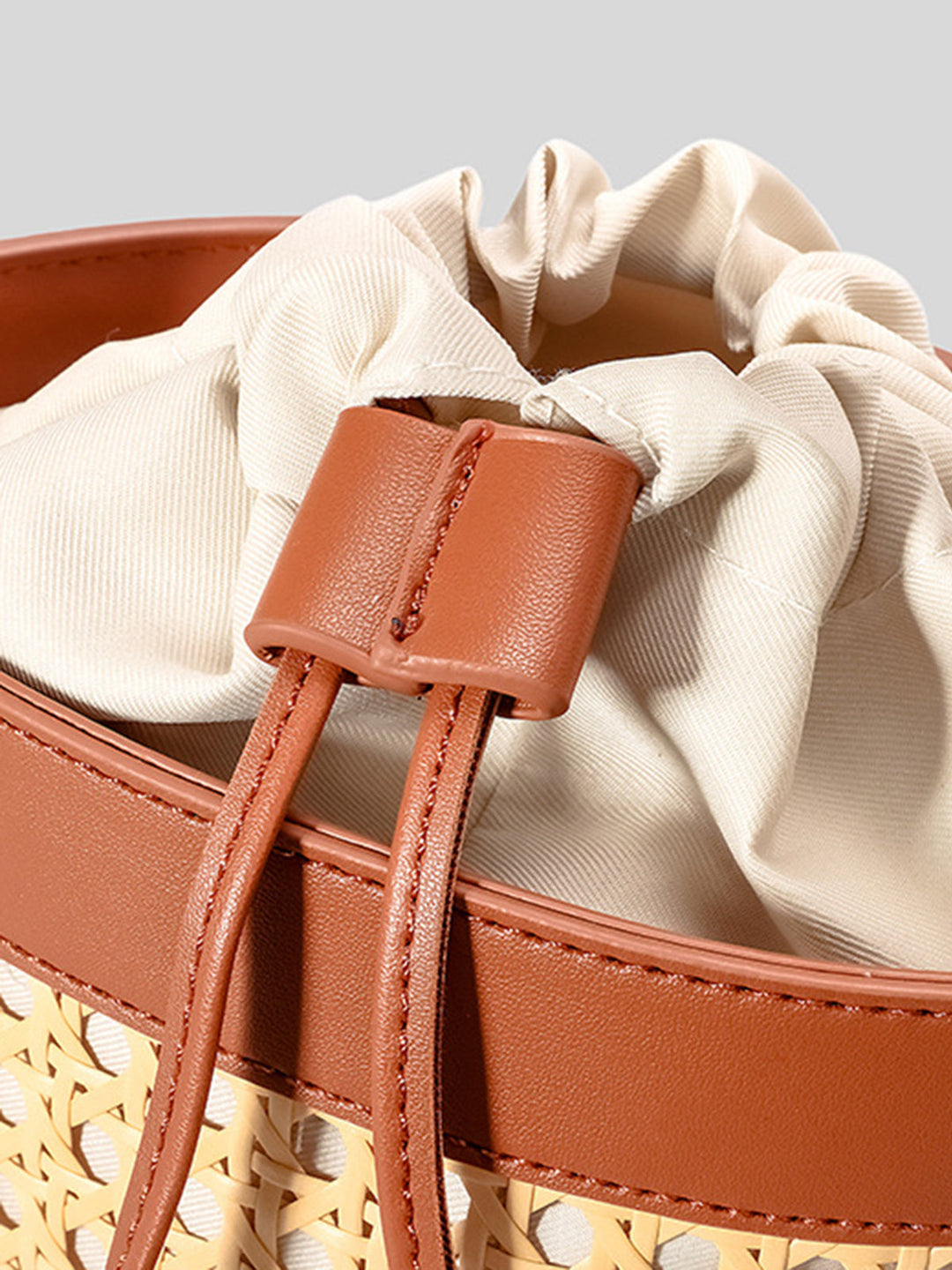Drune | Rattan Akzent Kordelzug Eimer Tasche