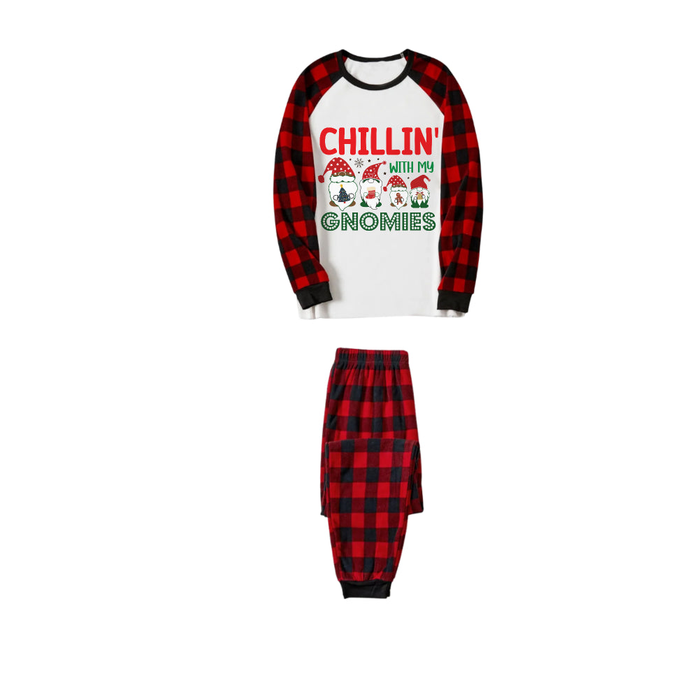Drune | Rote und schwarze Karierte Weihnachts-Pyjama-Set mit "Chillin With My Gnomies" Druck