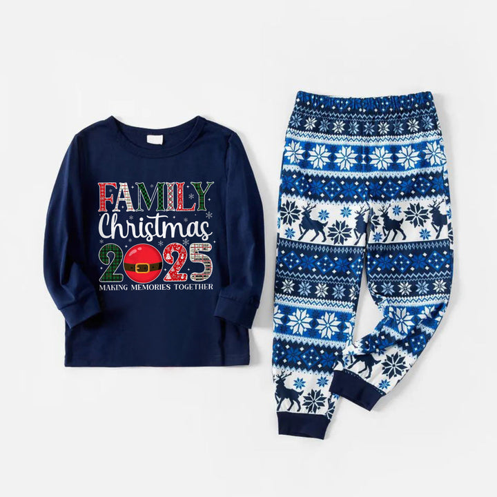 Drune | Fröhliche Blaue Weihnachts-Pyjama-Set mit "Familienweihnachten 2025" Feiertagszitaten