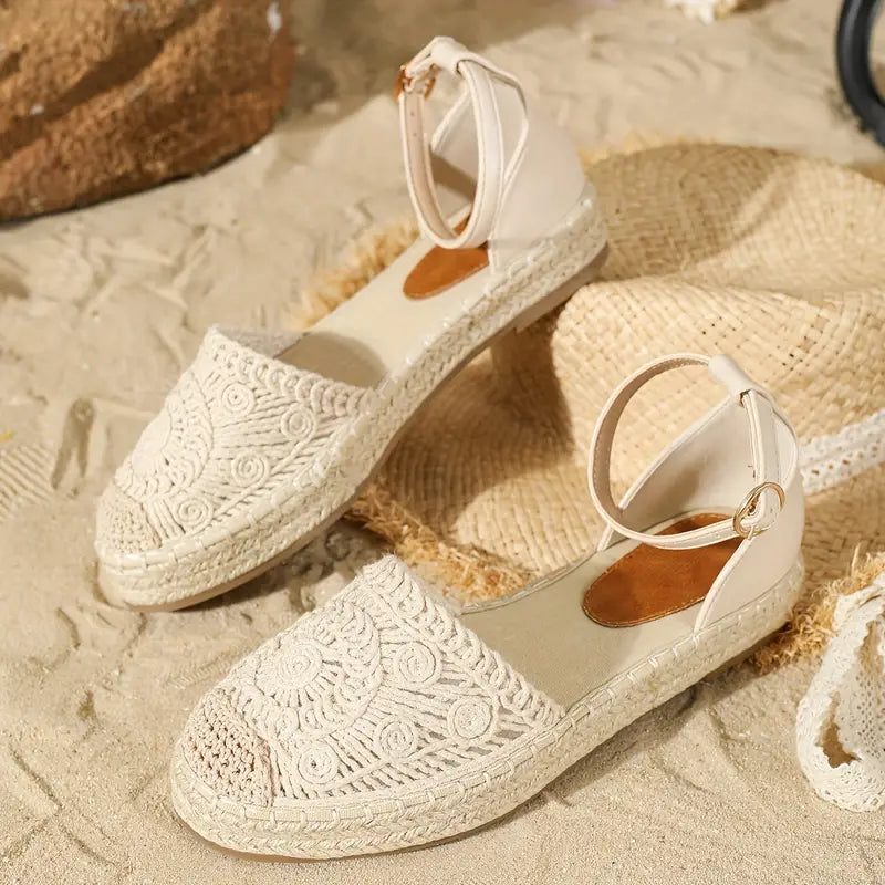 Drune | Modische Flache Sandalen mit Schnürsenkeln und Schnallenriemen für Komfort