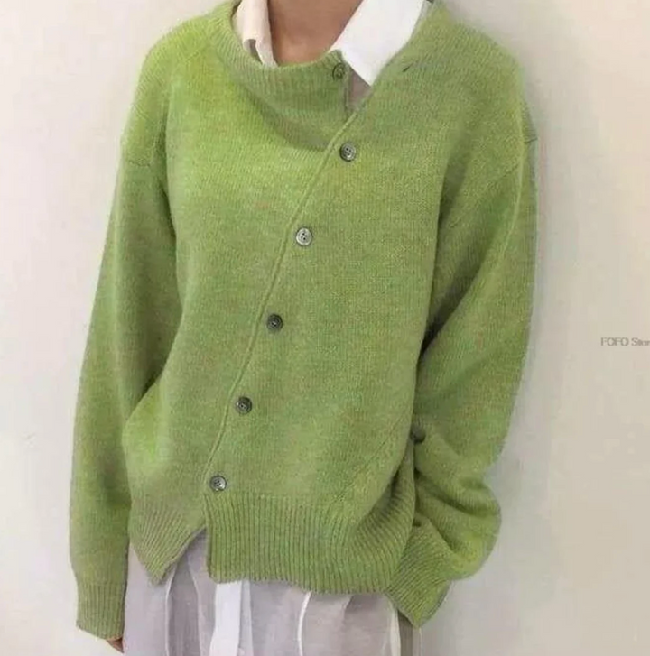 Drune - Weiche Kaschmirstrickjacke mit diagonalem Knopfverschluss