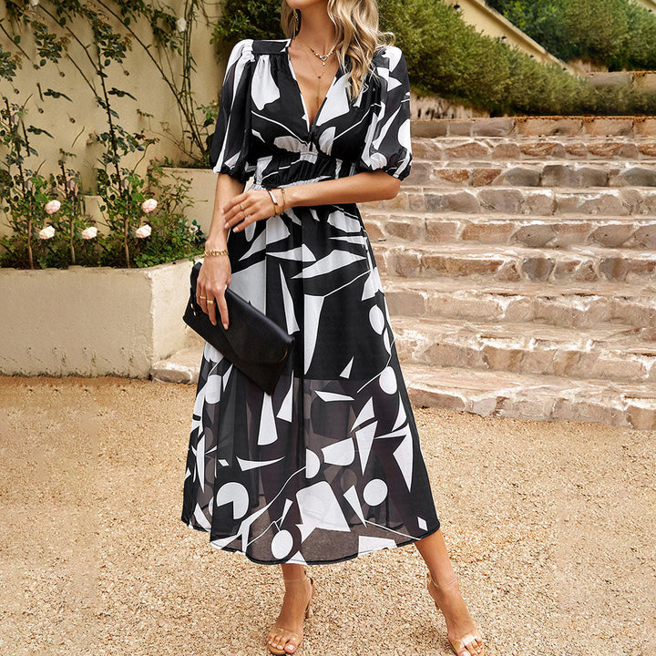 Drune - Elegantes Midikleid mit V-Ausschnitt
