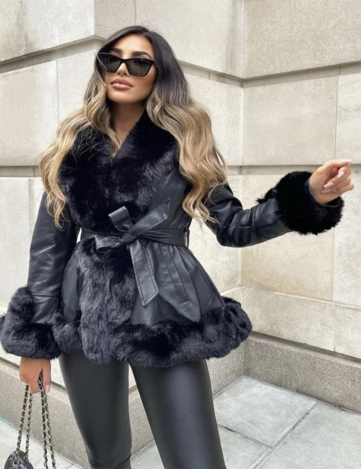Drune | Damen Winterjacke mit Kunstfell und Gürtel