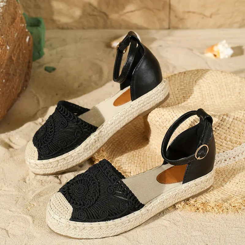 Drune | Modische Flache Sandalen mit Schnürsenkeln und Schnallenriemen für Komfort