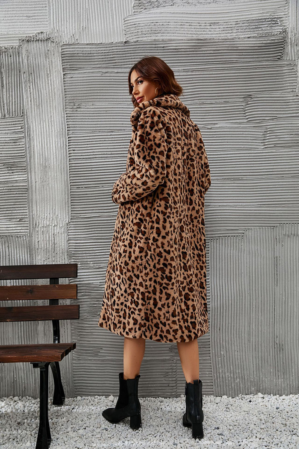Drune | Damen Lange Imitatpelzjacke mit Leopardenmuster und luxuriöser Verarbeitung