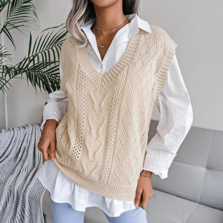 Drune | Damen Pulsweste mit V-Ausschnitt und Zopfmuster