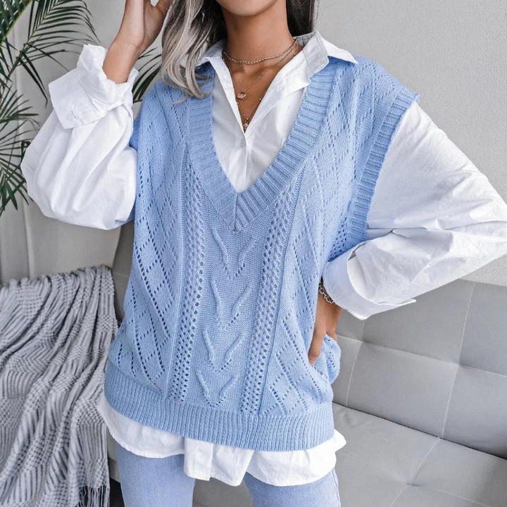 Drune | Damen Pulsweste mit V-Ausschnitt und Zopfmuster