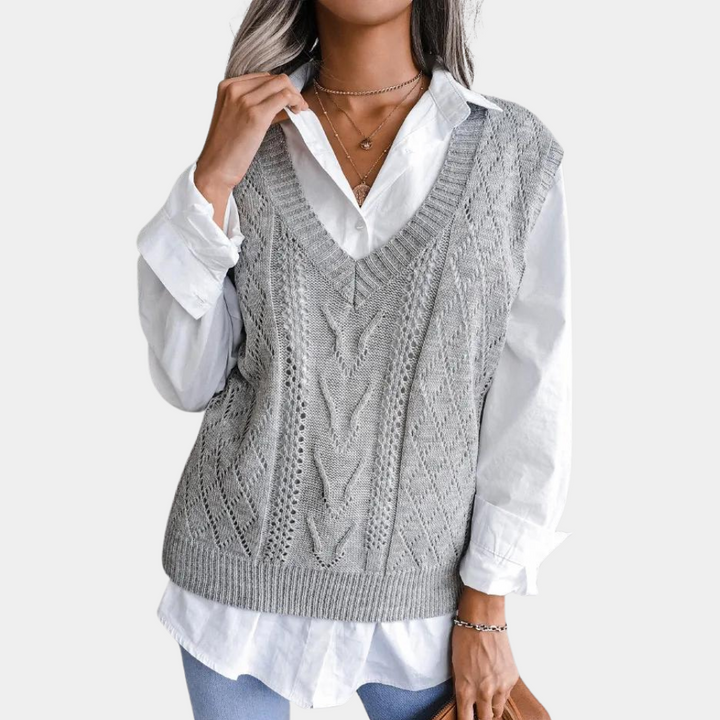 Drune | Damen Pulsweste mit V-Ausschnitt und Zopfmuster