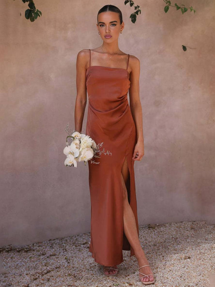 Drune | Satin Abendkleid Brautjungfer Eng mit Schlitz und Feinen Trägern Elegantes Abendkleid für Landhochzeit