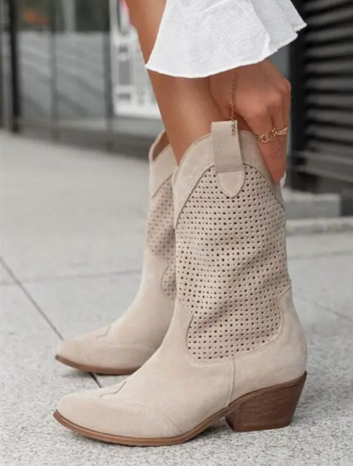 Drune | Perforierte Wildleder Westernstiefel für Damen