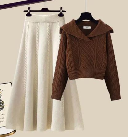 Drune | Zweiteiliges Satz Bestehend Aus Gestricktem Pullover und Halbrock