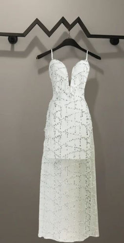 Damen Abendkleid mit kunstvoller Paillettenbesetzung und tiefem V-Ausschnitt Drune