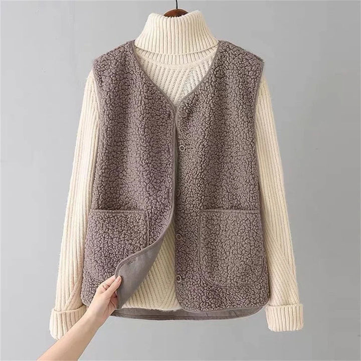 Drune | Damen Wollgilet mit Knopfverschluss und Taschen
