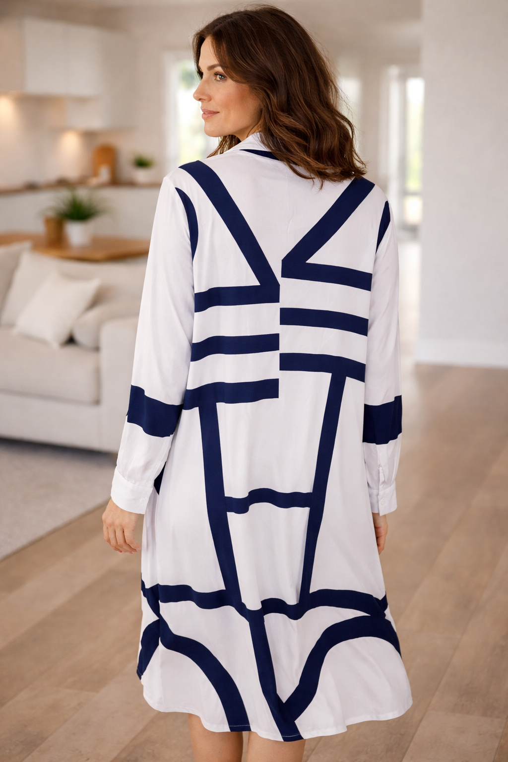 Drune | Hemdblusenkleid mit Taschen und Geometrischem Aufdruck