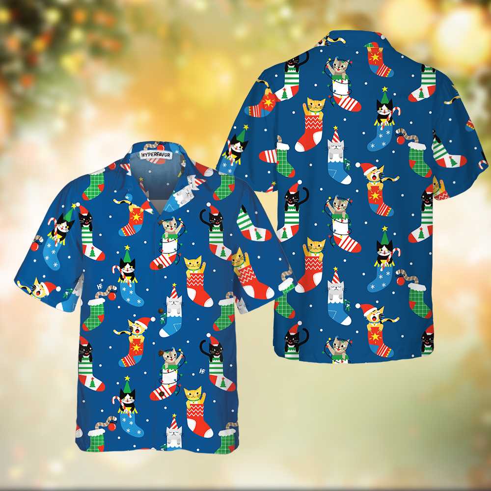 Drune | Süße Katzen in Weihnachtsstrümpfen Hawaiian Shirt, Weihnachtskatze Shirt, Bestes Weihnachtsgeschenk