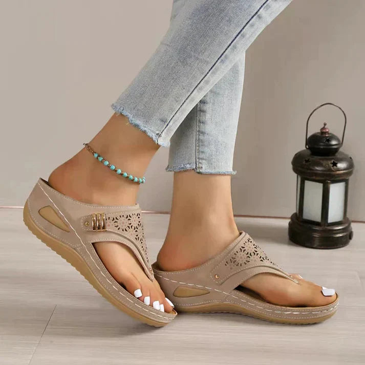 Drune | Orthopädische Sandalen für Damen
