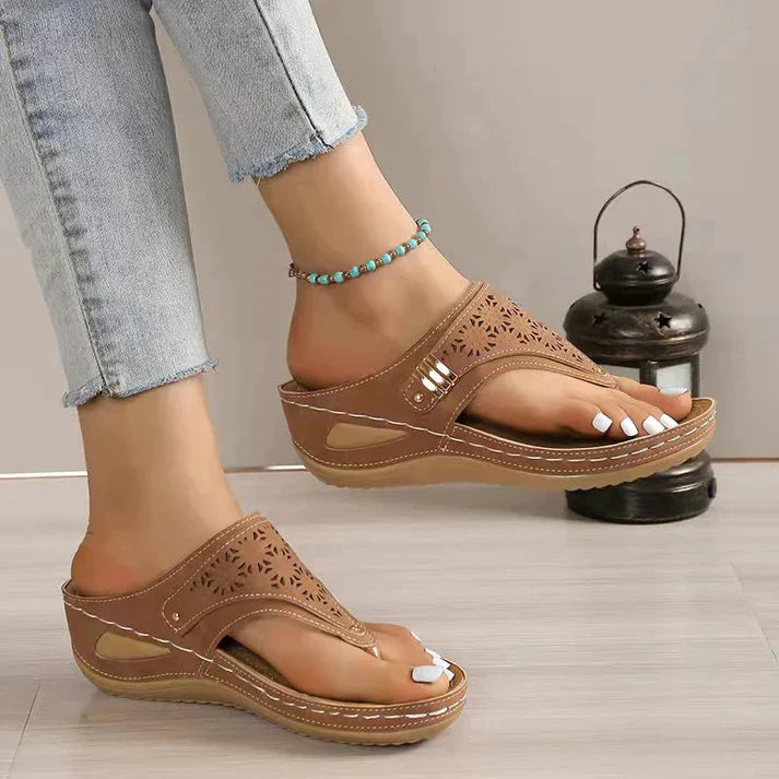 Drune | Orthopädische Sandalen für Damen