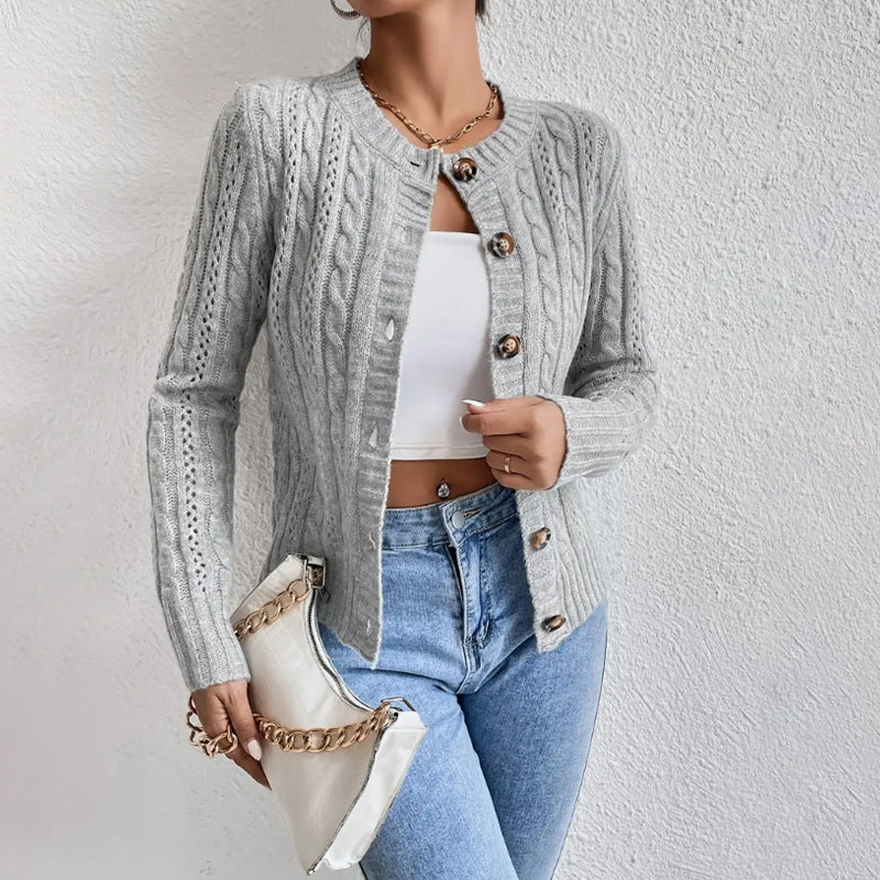 Drune | Damen Strickcardigan mit Kabelmuster und Knopfverschluss